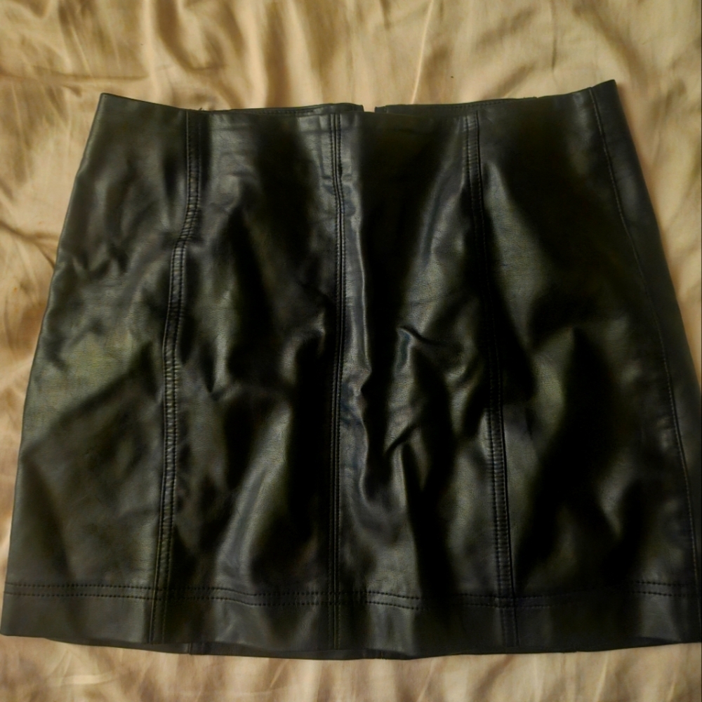 Faux Black Leather Pencil Mini Skirt